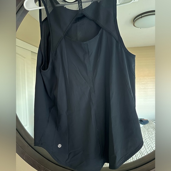 Lululemon Workout Muscle Tank - Picture 2 of 3